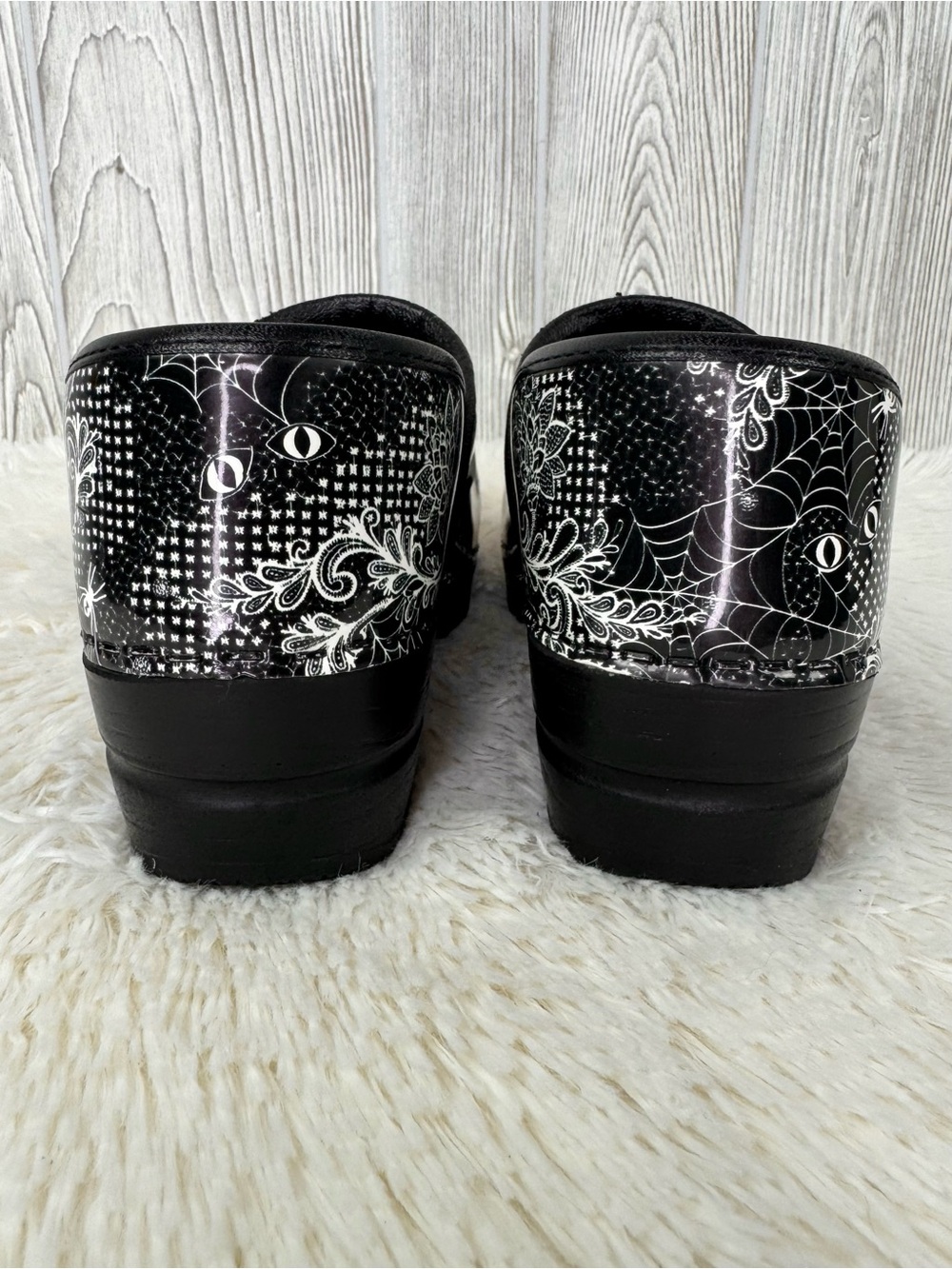 Sanita Koi Black Halloween Clogs 7 Spooky Spiderweb Cat Eyes Spider 38 Goth Punk - Picture 6 of 10